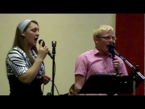 Alin si Corina Belean - Doamne azi venim cu pruncii.