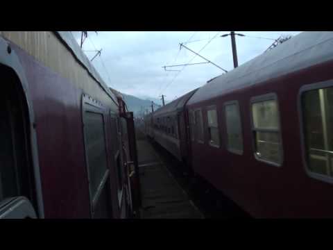 Tren IR1838 Timisoara Nord - Iasi intra in statia Vama - 28.09.2014