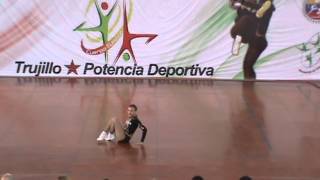 preview picture of video 'Atleta de Zulia en Individual Femenino en Copa Cuerpo Elástico Valera Abril 2013'