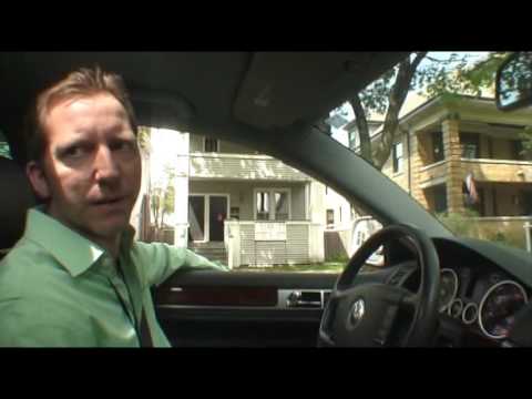 Yo returns to Ravenswood with Realtor Eric Rojas (Part 1) Yo returns to Ravenswood with Realtor Eric Rojas (Part 1)