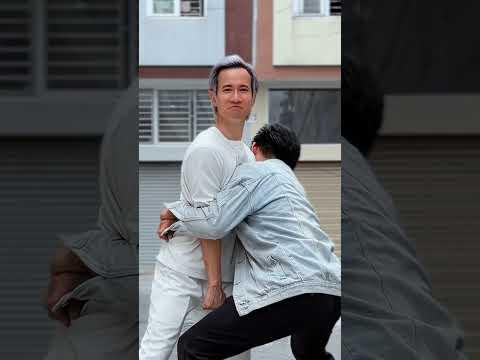 BEN EAGLE – Self-defense guide when being hugged tightly #MartialArts #ActionComedy #KungFu #Viral
