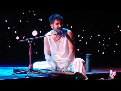 26.06.2022 Barcelona - Camilo, Manos de tijera