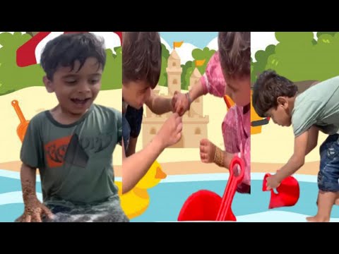 ||Hoor and Hamdi on the beach 🏖️ playing with sand and other kids toys ||