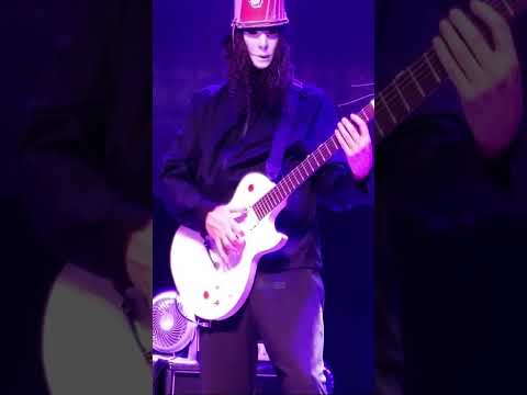 Buckethead Laser Beam  🎸⚡🤘🏻#guitar #music #buckethead #shorts #unmasked #gunsnroses #bass #fx