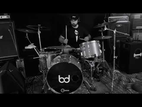 Versión a la batería de LOS PIRATAS CON AMARAL- AÑOS 80