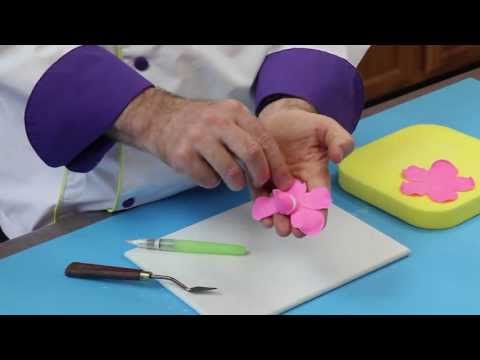 How to Make a Wireless Gumpaste Rose