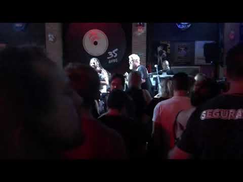 Mulher de fases - feat. Canisso (Raimundos) - Banda Hot Rocks - Café Piu Piu 17/03/2019