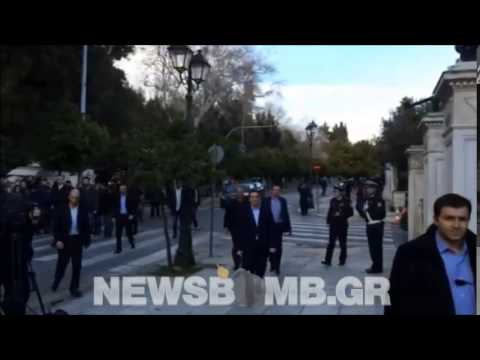 newsbomb.gr:«Αλέξη, τα λαμόγια φυλακή»