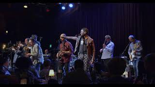 Tower Of Power live at Jazz Alley - With Your Good Credit