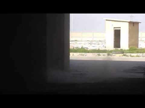 اشتباكات بين مقاتلي كتائب الإيمان و قوات النظام أثناء اقتحام مبنى الأقطان في محيط الفرقة 17 في ريف الرقة