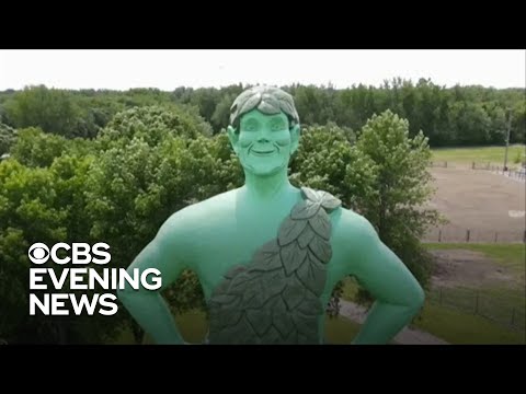 The Jolly Green Giant of Minnesota has tourists seeing green
