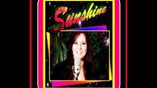 TURN ON THE RADIO (Reba McEntire) Sunshine & Moon Hollwood Live - Brenda Cole Country Music