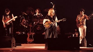 Joni Mitchell - Song For Sharon / God Must Be A Boogie Man | Holmdel, NJ | July 16, 1983 