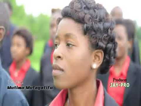 Mutima mutagatifu by Chorale rendons grace au seigneur (Cavm busogo campus)