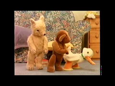 1-3 | Old Bear Stories - Little Bear Lost