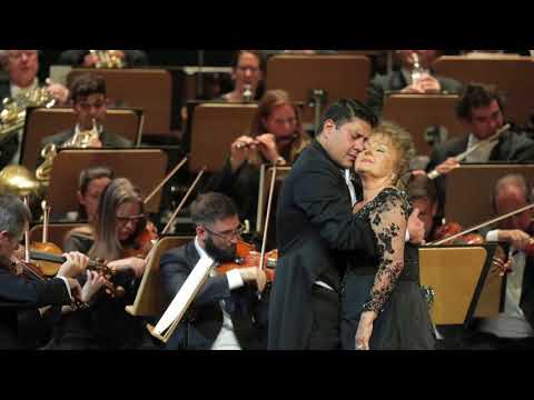 Dovlet Nurgeldiyev sings La Traviata Thumbnail