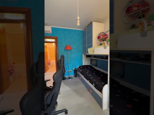 APPARTAMENTO CON GRANDE TERRAZZO E GARAGE