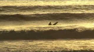 preview picture of video 'Croyde Surf Sunset Session April 8th 2011'