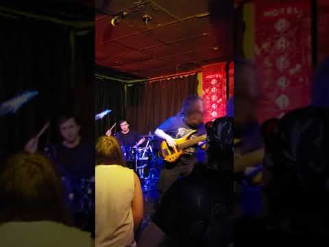 SVNEATR - The Hunt live at Pat's Pub