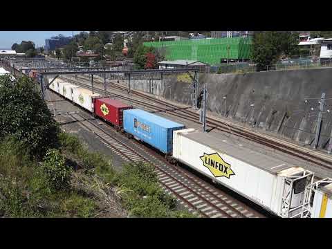 NR30 (Great Southern) leads PN 3BM4 - 26/11/19