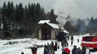 preview picture of video 'V.Andělská jízda - mašinka ve stanici_Rokytnice nad Jizerou 10.12.2011'