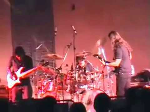 Kiko Loureiro-Sergio Pescara-Gianni Cicogna.