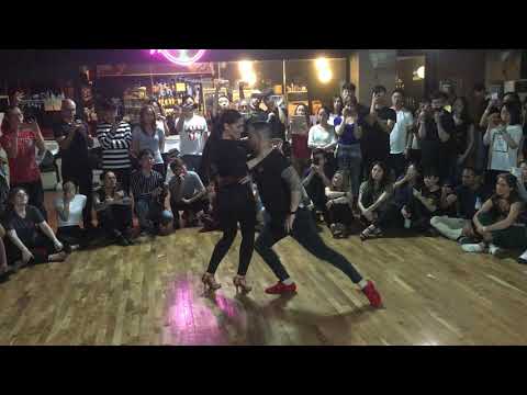 Daniel y Desiree seoul korea music 2  19.5.4