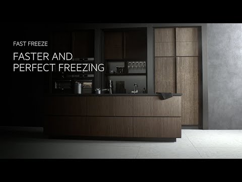 AEG Freestanding Upright Freezer Frost Free AGB728E2NW - White Video 1