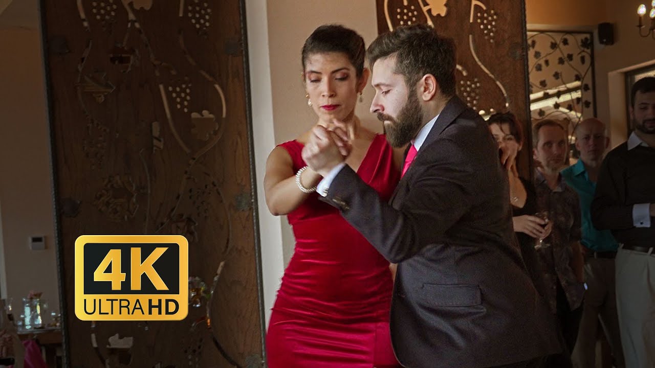 Pleasant Tango Walk by Cecilia Acosta & Levan Gomelauri (1/2)