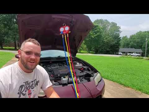 How To Pull a Vacuum and Charge Your Car's Air Conditioning System