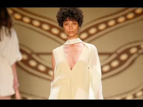 LILLY SARTI Spring 2017 Sao Paulo - Fashion Channel