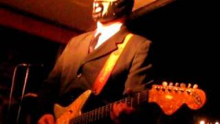 LOS STRAITJACKETS - "LONELY APACHE"