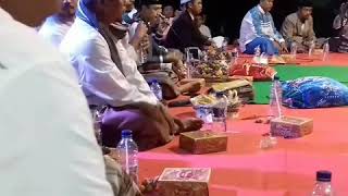 Download lagu Gus azmi & gus aif cinta di atas sajadah mp3