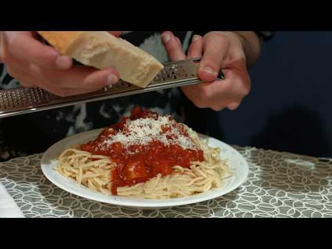 Genial! So einfach war Käsereiben noch nie!