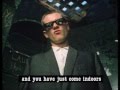 Madness - Un Paso Adelante (One Step Beyond in Spanish)