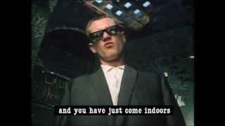 Madness - Un Paso Adelante (One Step Beyond in Spanish)