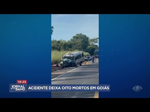 Acidente deixa oito mortos em Goiás