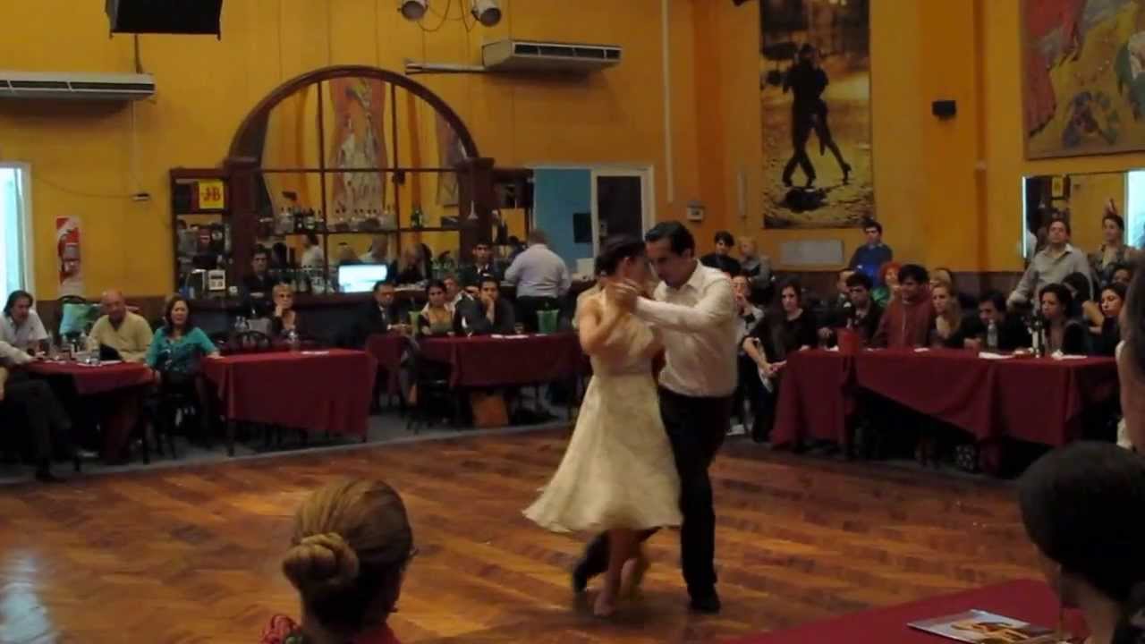 Sebastian Pereyra y Simona Giarratano - Fueren tres anos - 4/4