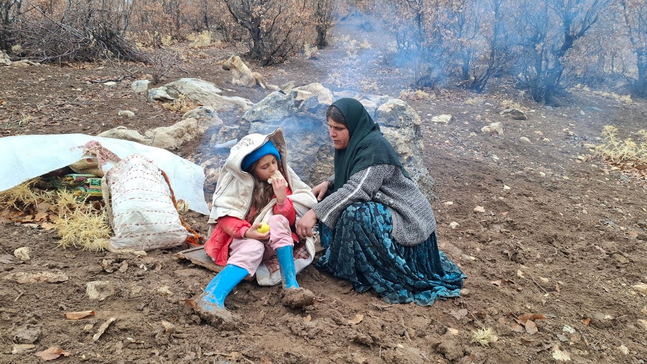 A documentary of nomadic life: mother and daughter baking bread for lunch