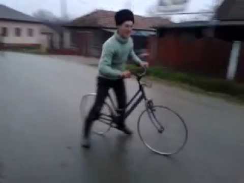 Nicusor de la Scarisoara si Bicicleta lui fara cauciucuri