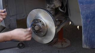 SAAB 9-3 (99-02) front brake pads and rotor replacement