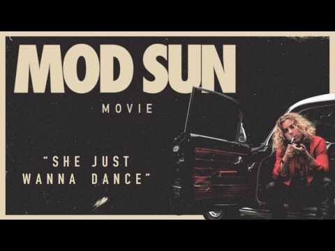 Video thumbnail for She Just Wanna Dance
