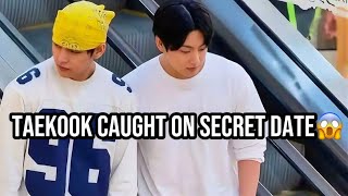 Download lagu Why Did Taekook Suddenly Start Running After Being Caught On A Secret Date In Toronto? 😱💜 mp3