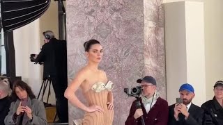 Kendall Jenner au défilé Schiaparelli haute couture à la Fashion Week de Paris 2025