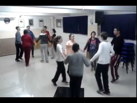 Çamdibi bandosu Göçmen müziklerinden esintiler öğrenciler