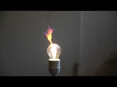 Experimente mit einer Teslaspule (SSTC)