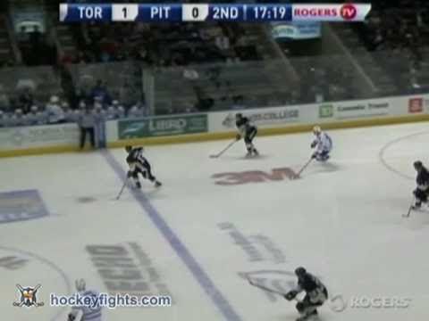 Richard Greenop vs Ryan Schnell