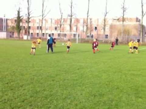 VV Terneuzen E3 - Schoondijke E1. Eindstand 6-1. 26 november 2011.1