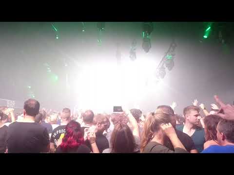 Markus Schulz Playing "Dakota feat. Bev Wild - Running Up That Hill" @ Markus Schulz OtC ADE 2017
