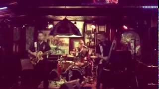 The Radio Stars - Boppin' The Blues (C. Perkins)